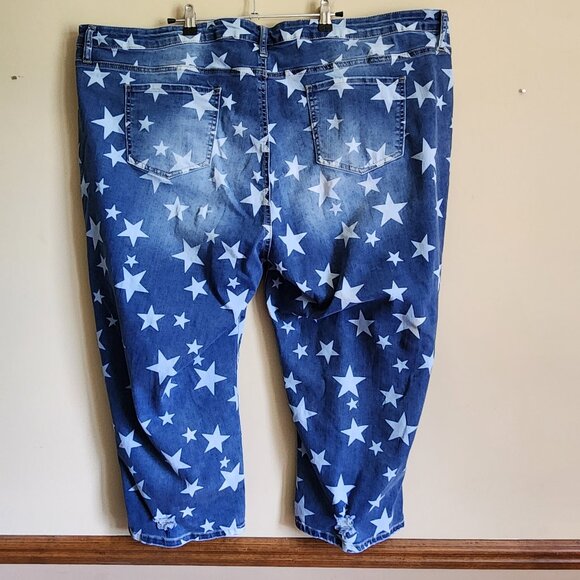 Ashley Stewart Distressed Star Print Denim Capris Size Plus 30 - Picture 3 of 9